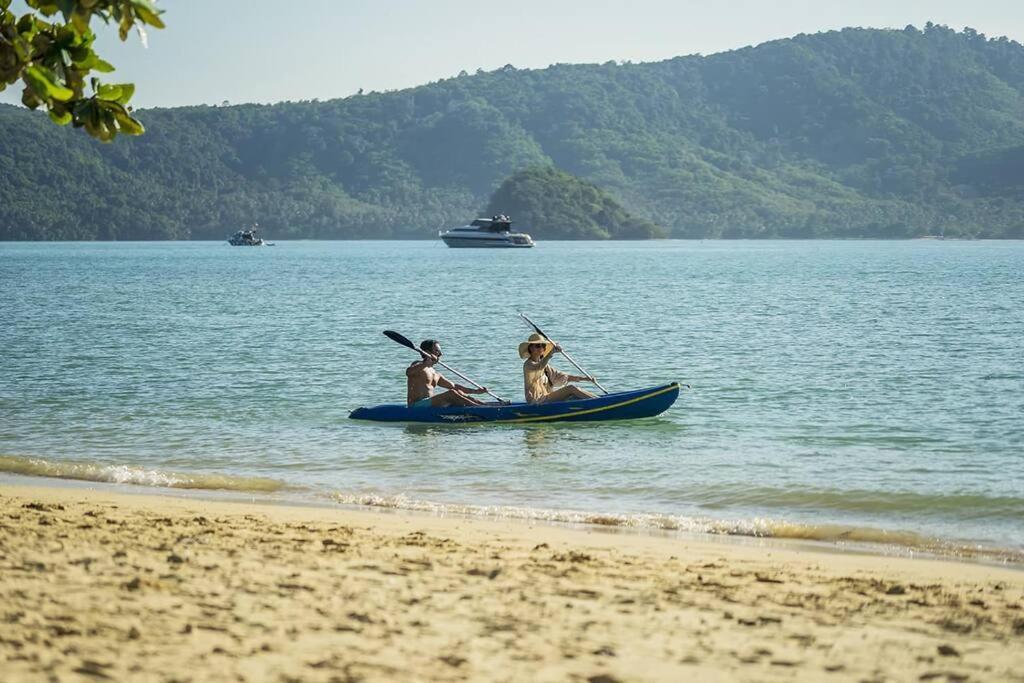 Villa Nirvana - Beachfront Tropical Chic 4Br Haven In Cape Panwa, Phuket Ban Makham 外观 照片